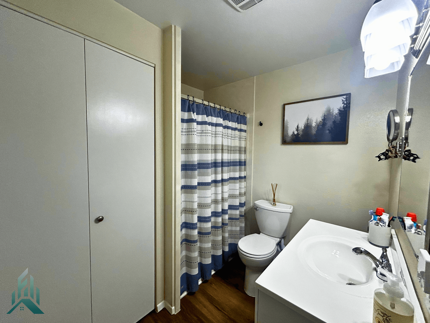 Completely Renovated 3 bed/2 bath Home - $400 move-in credit 13 of 19