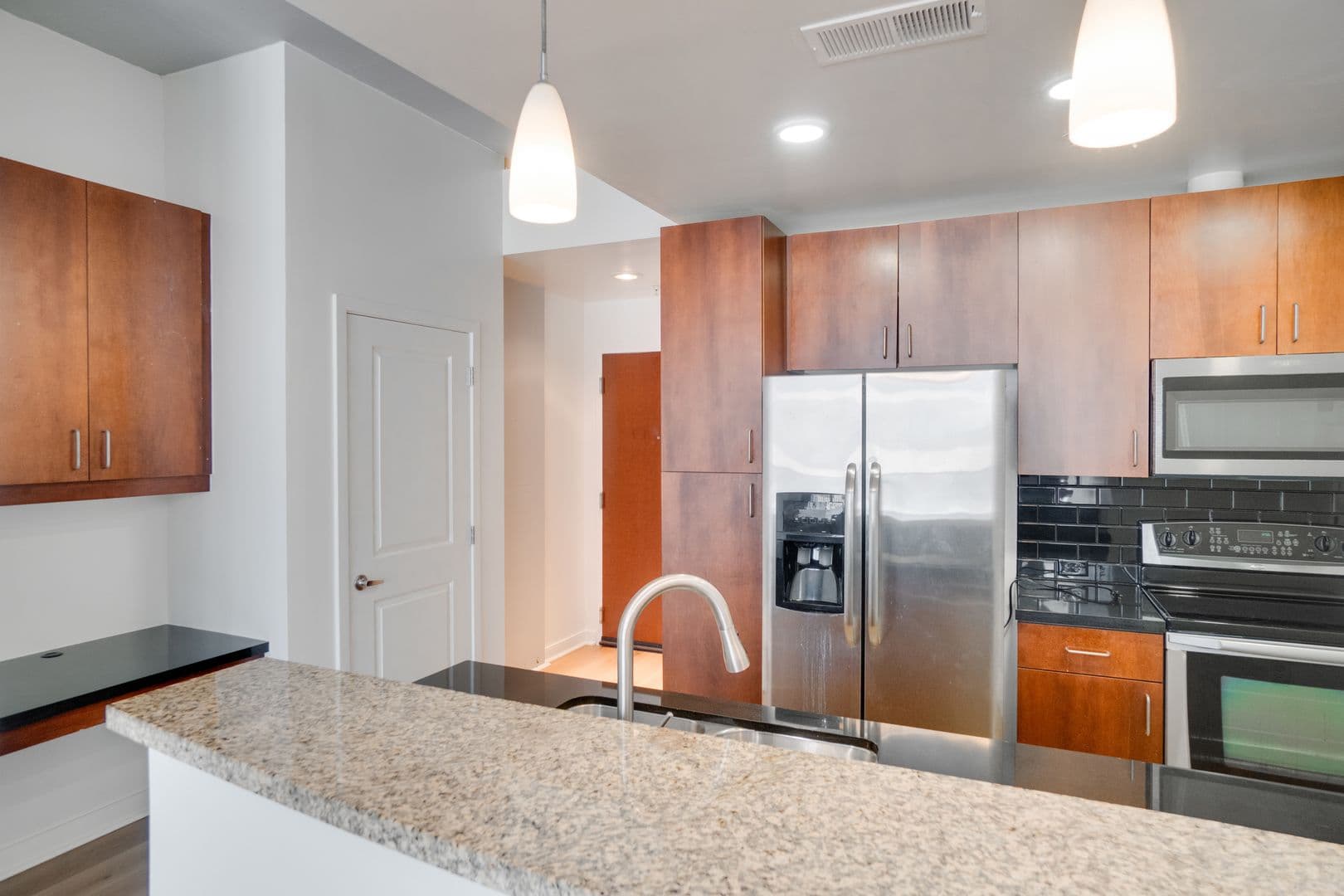 155 S Court Ave #1414 2 of 26