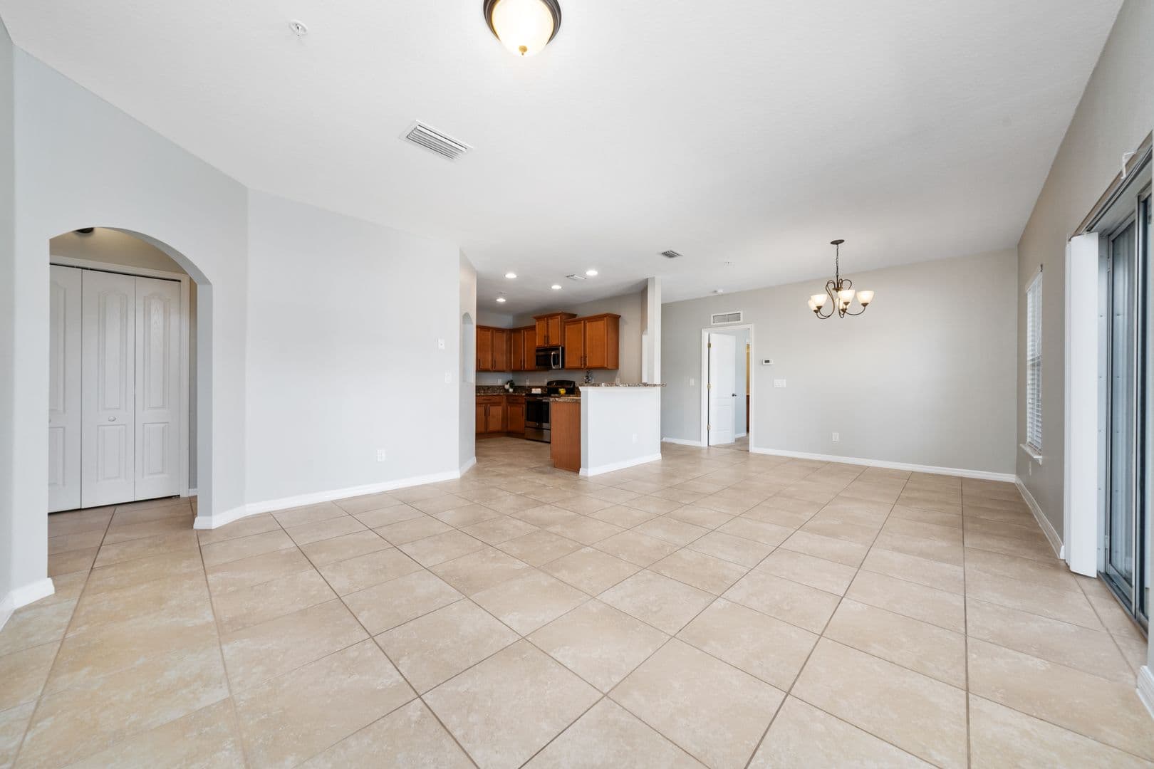 6548 S. Goldenrod Road (TPO) 7 of 31