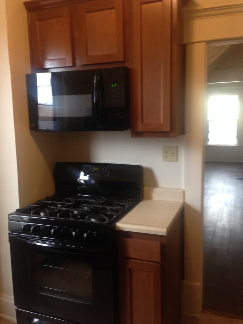 65-71 S. Douglass Street 7 of 23