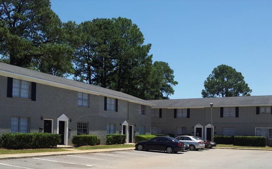 Foxwood Apartments 3 of 3