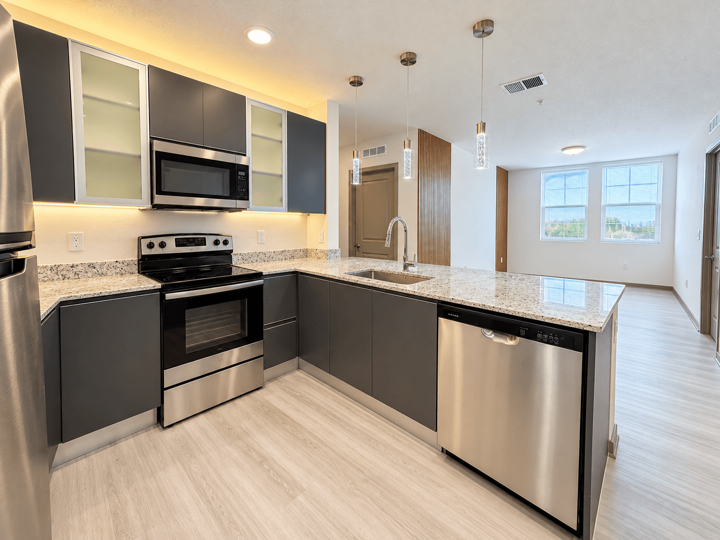 5563 Millenia Park Blvd unit 504 7 of 39