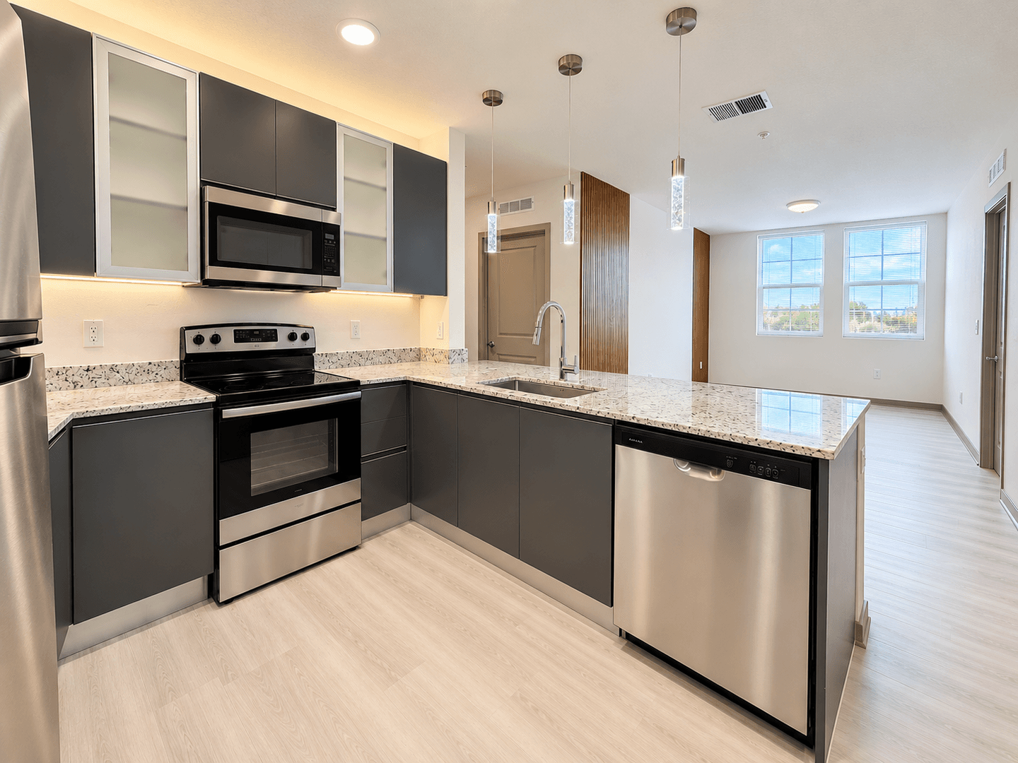 5563 Millenia Park Blvd unit 504 5 of 39