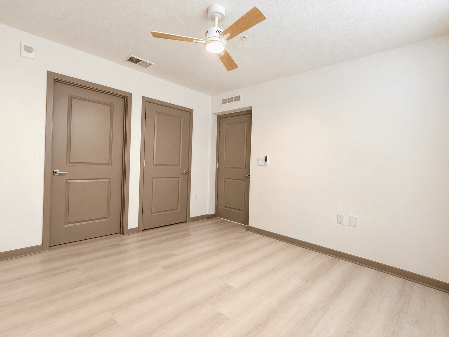 5563 Millenia Park Blvd unit 504 12 of 39