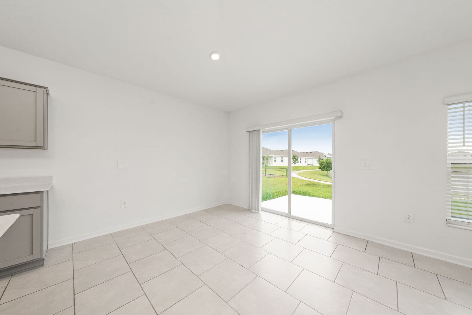 4816 Edensbridge Ln 8 of 38