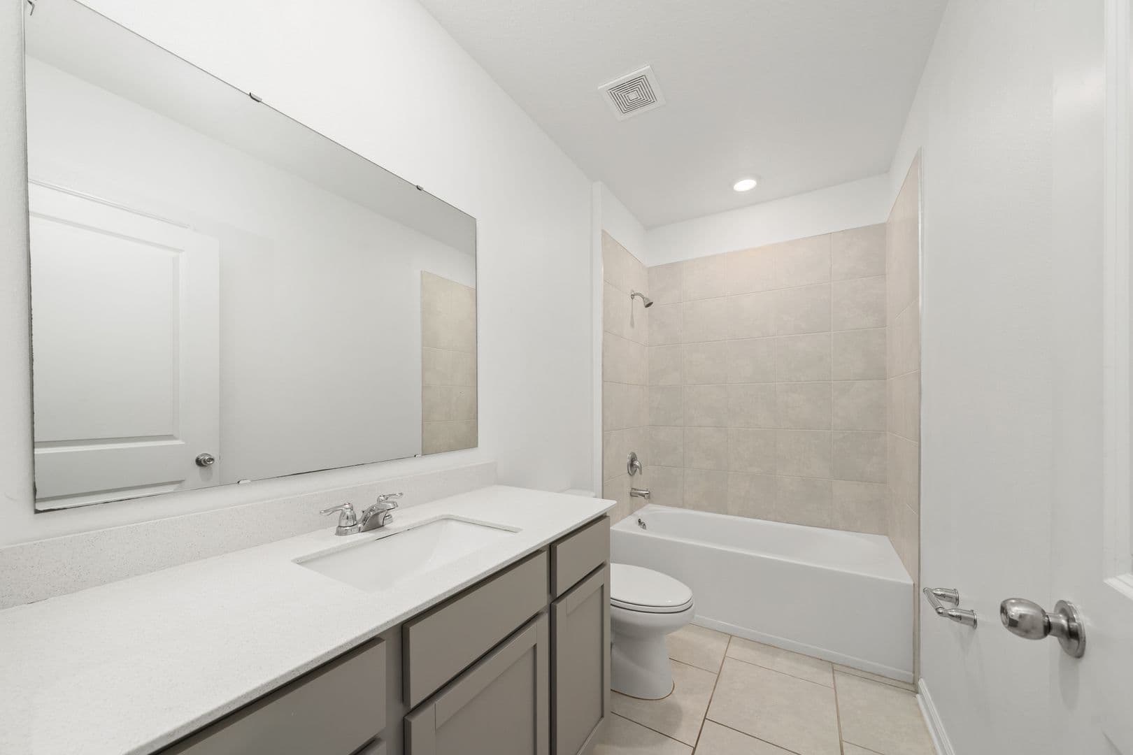 4816 Edensbridge Ln 25 of 38