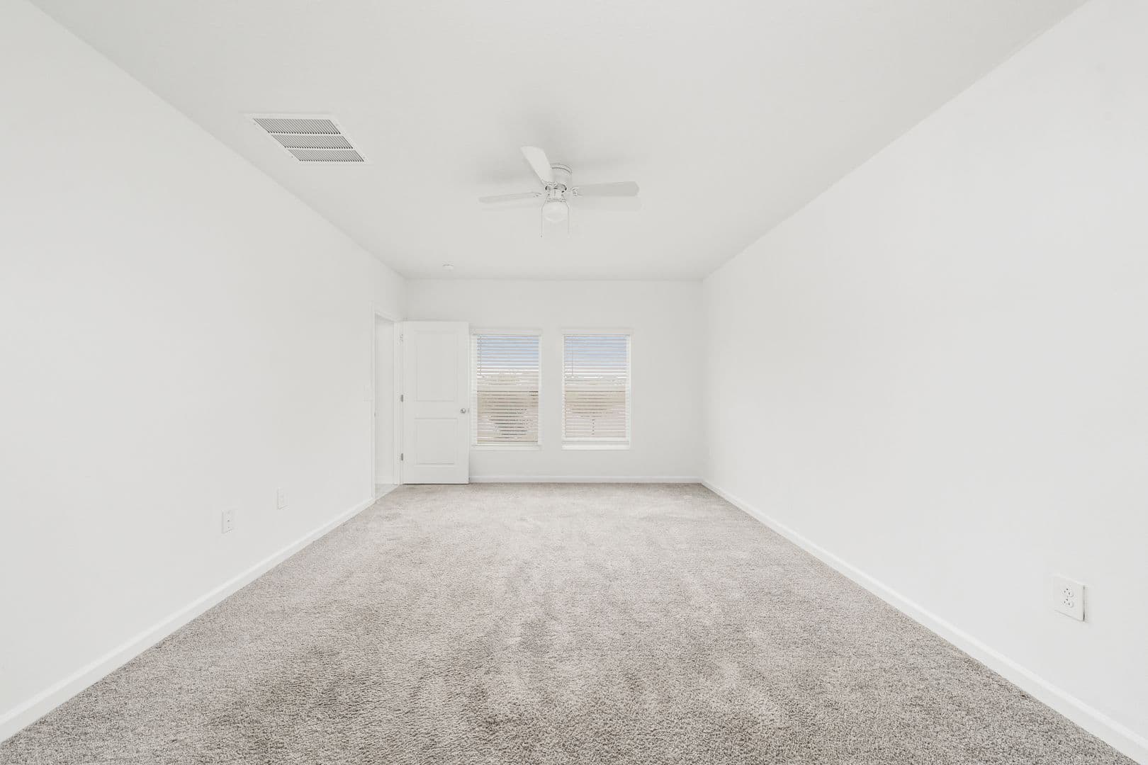 4816 Edensbridge Ln 11 of 38