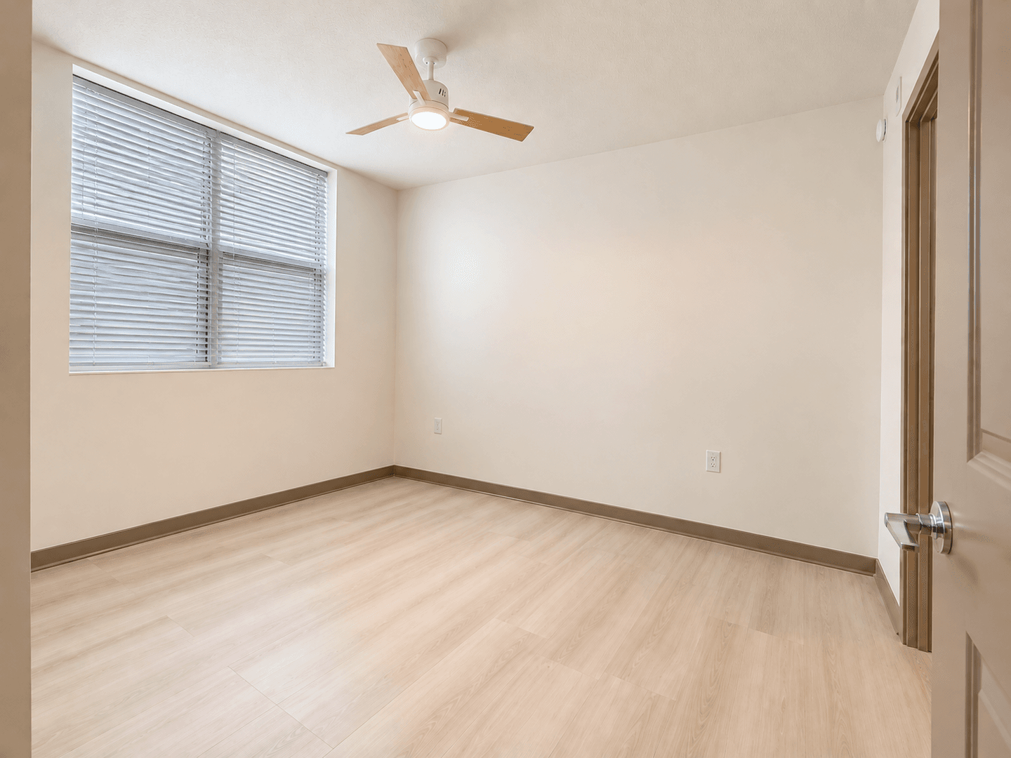 5563 Millenia Park Blvd unit 504 11 of 39