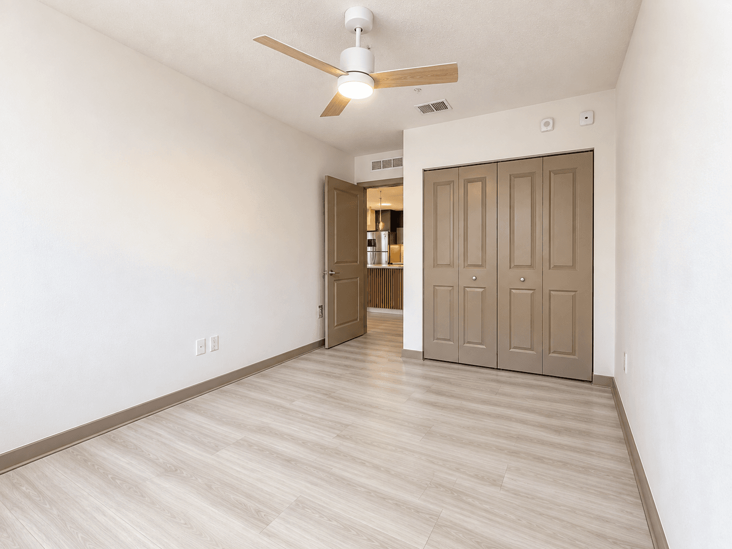 5563 Millenia Park Blvd unit 504 26 of 39