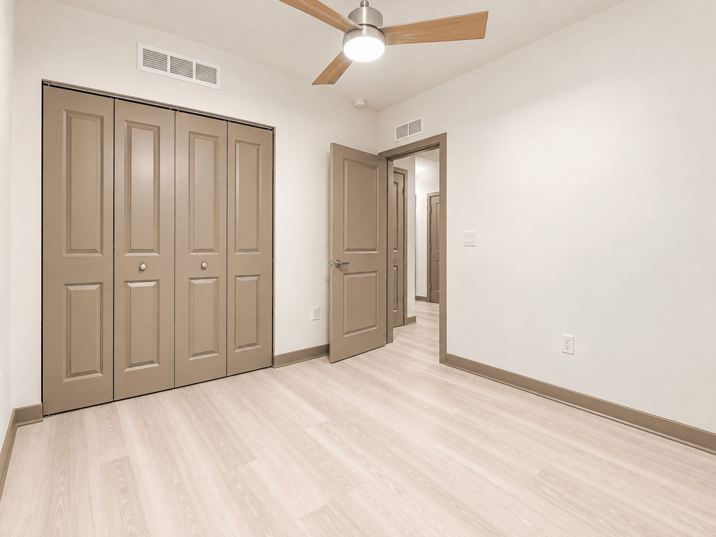5563 Millenia Park Blvd unit 504 25 of 39