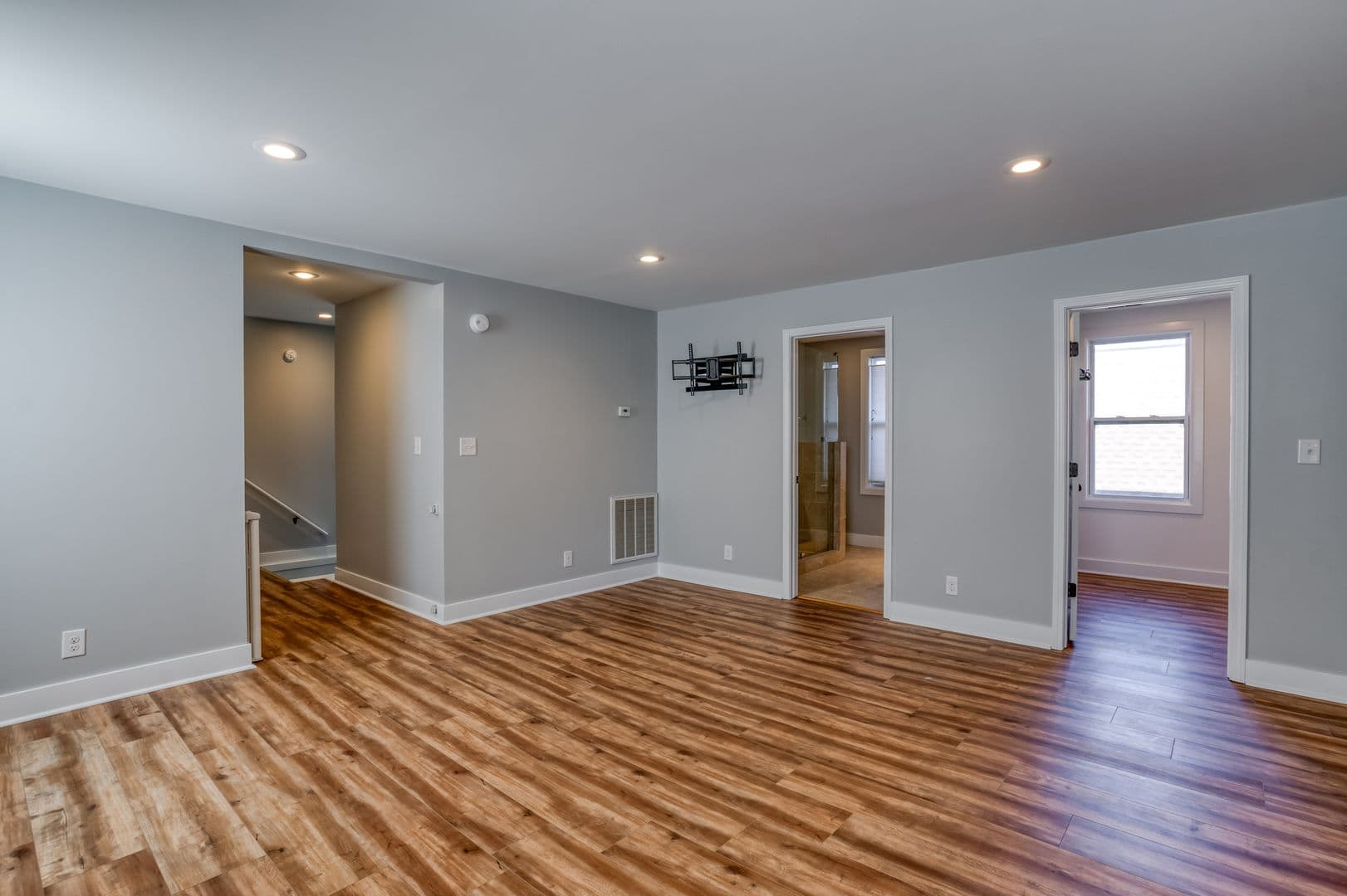 Wrocklage Ave 28 of 43