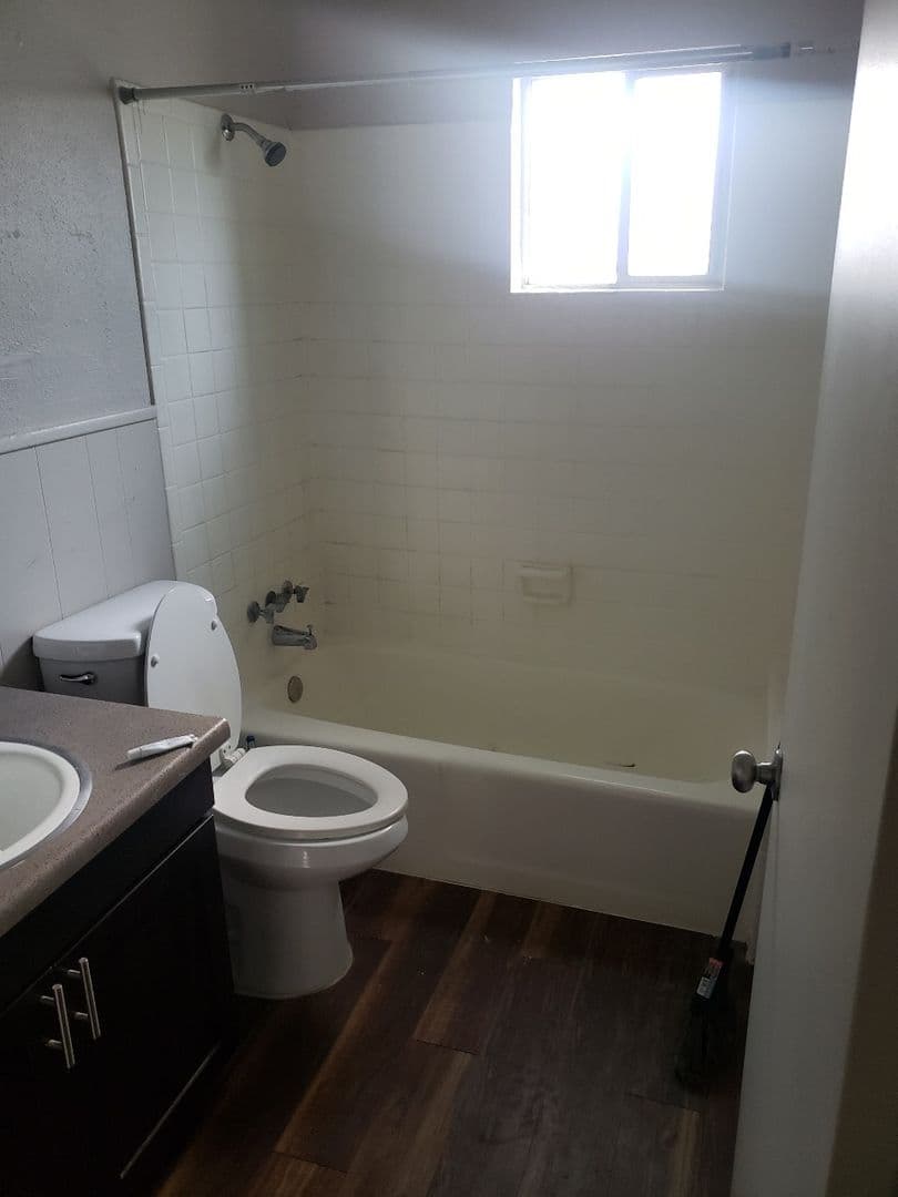 Robinson Manor Apartments 2 of 6