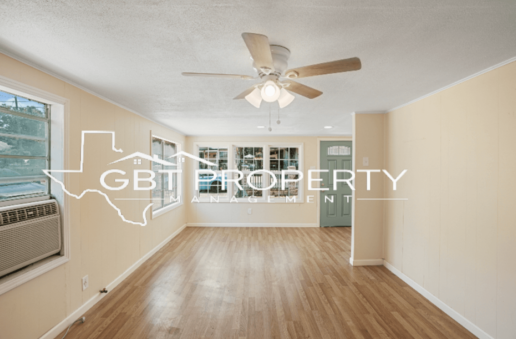 SSUTX LLC 2342 Howard St. 2 of 6