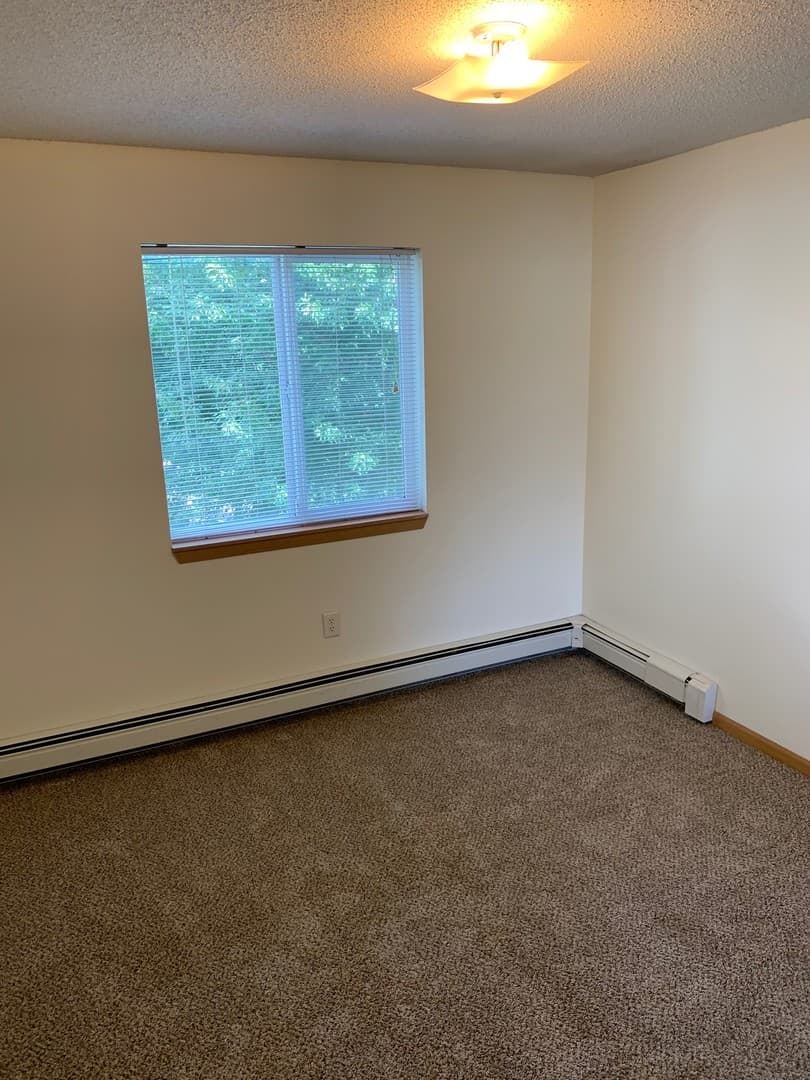East Bank Apartments LLC 4 of 9