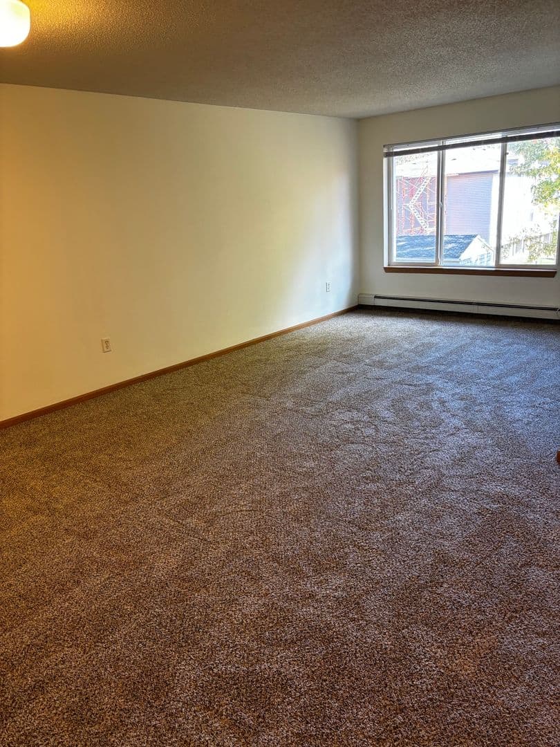 East Bank Apartments LLC 6 of 9