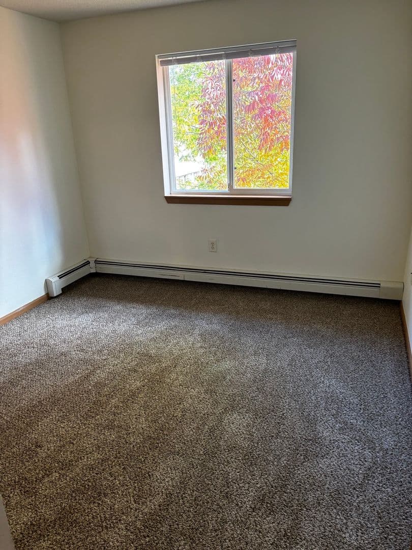 East Bank Apartments LLC 8 of 9