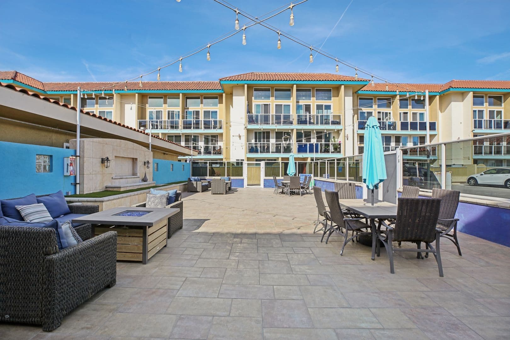 211 Crystal Cove Apts LLC 6 of 9
