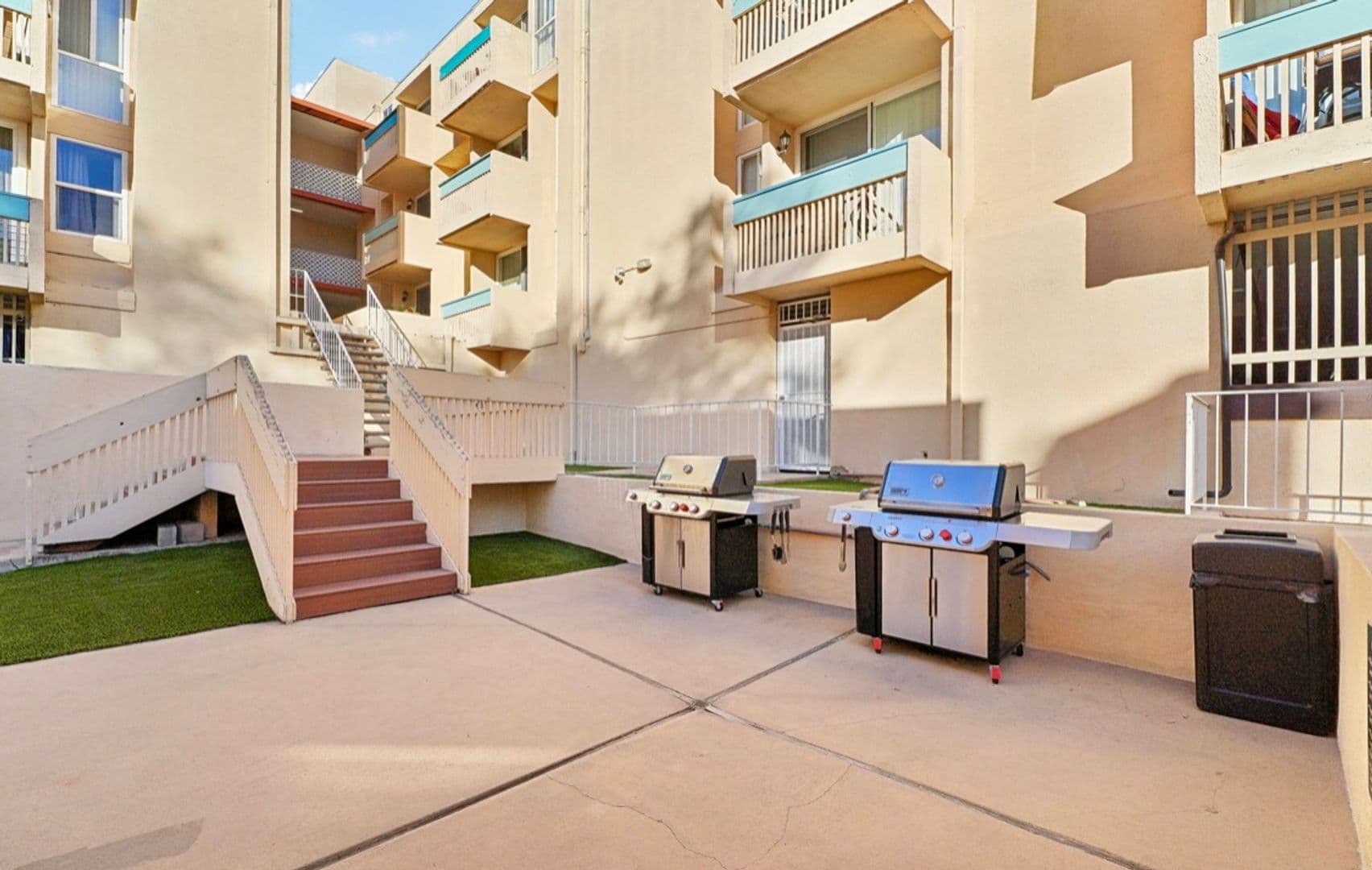 420 Beachbrook Village Apts LLC 6 of 8