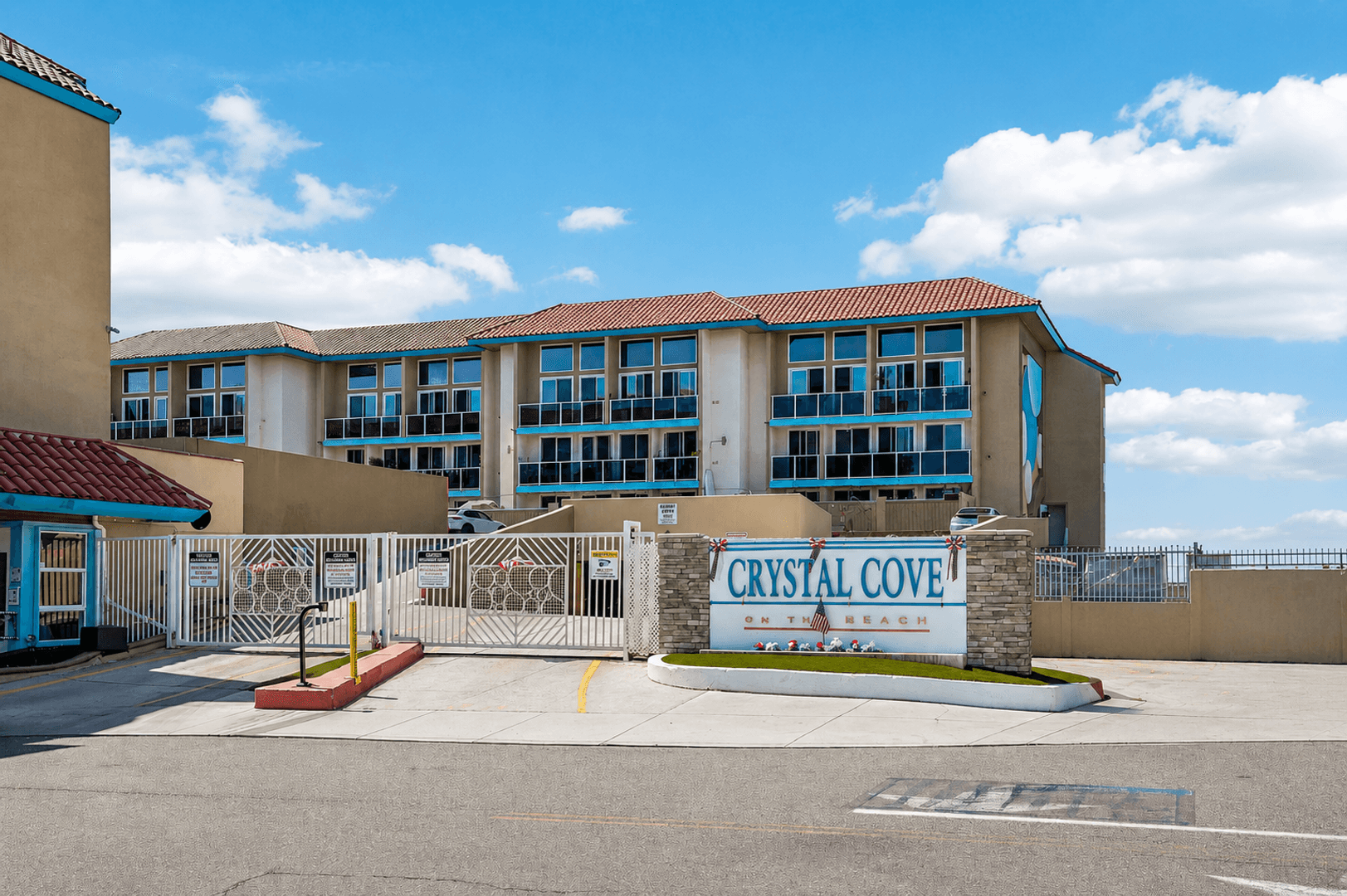 211 Crystal Cove Apts LLC 7 of 7