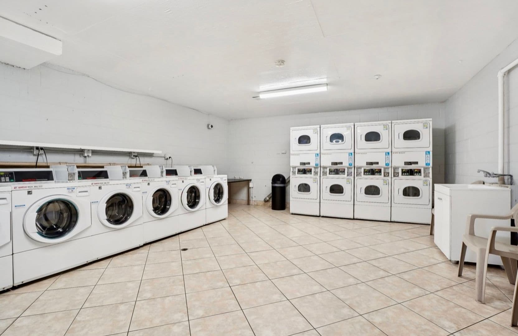 420 Beachbrook Village Apts LLC 4 of 8