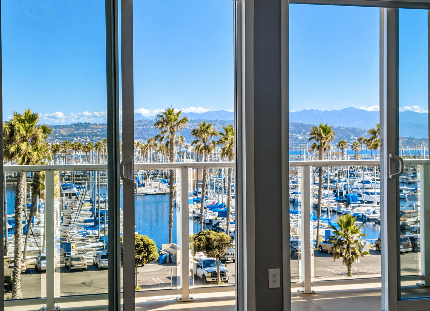 211 Crystal Cove Apts LLC 1 of 11