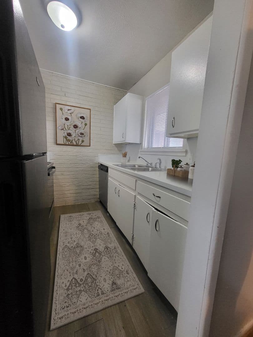 Lakeside Townhomes 10 of 14