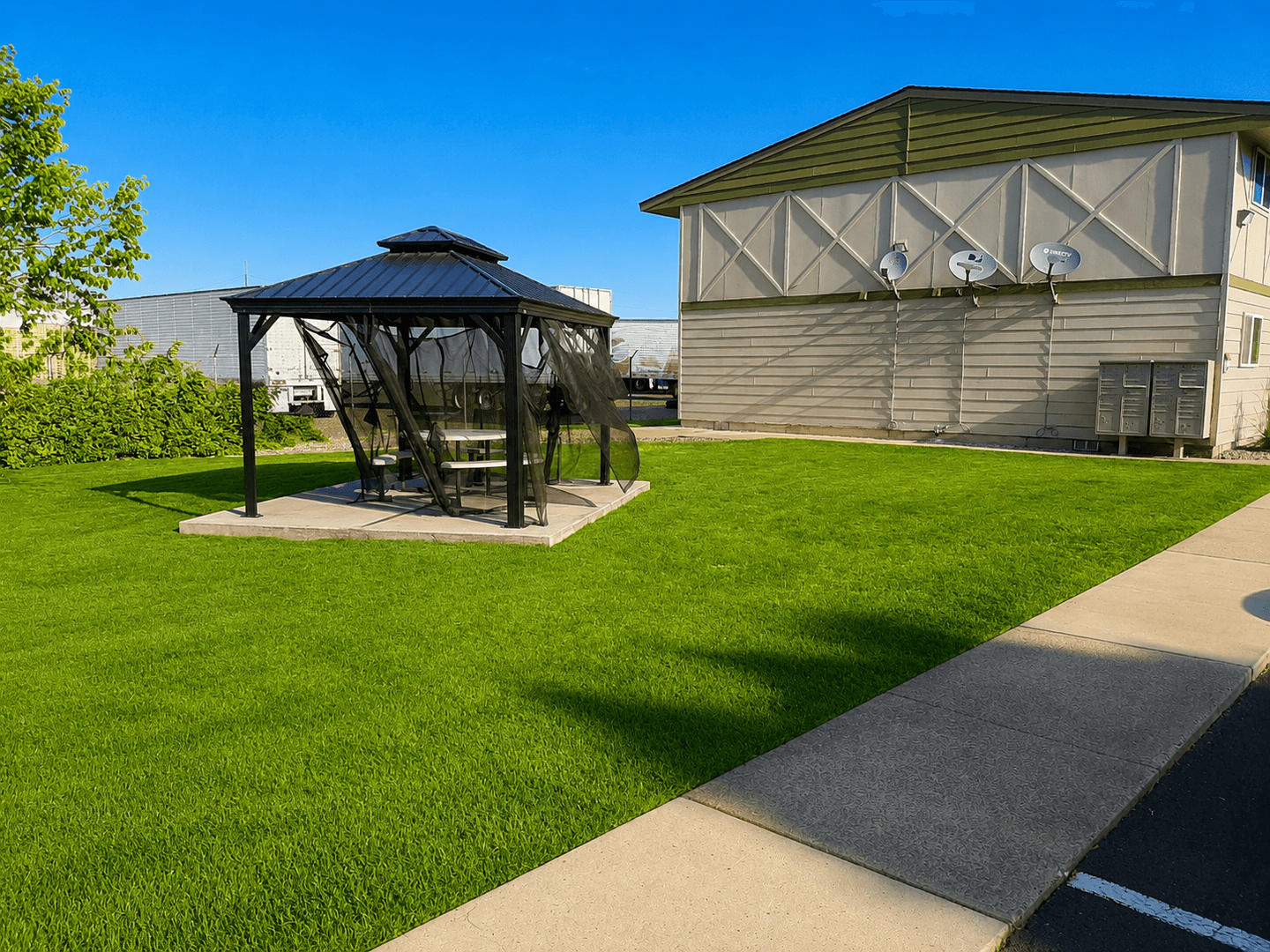 UNION GAP APARTMENT | ON-SITE LAUNDRY + ASSIGNED PARKING 10 of 10