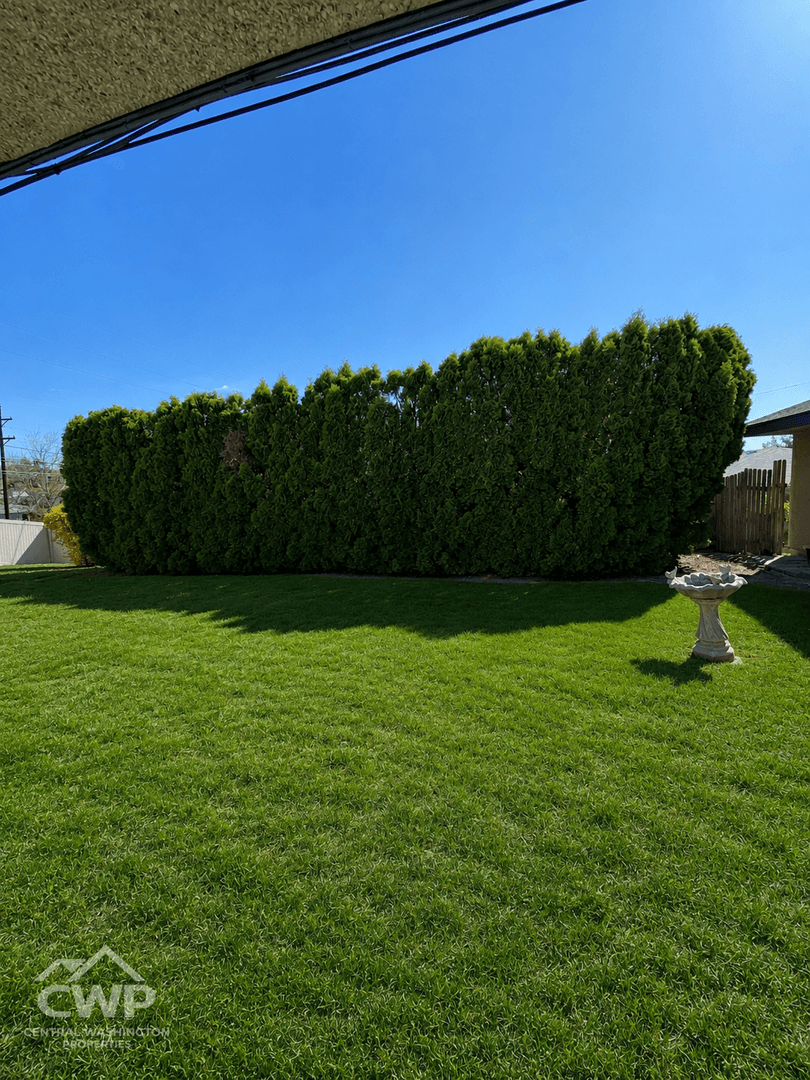 2 BEDROOM WEST VALLEY DUPLEX | GARAGE + RENT DROP + 1/2 OFF YOUR FIRST MONTH! 16 of 17