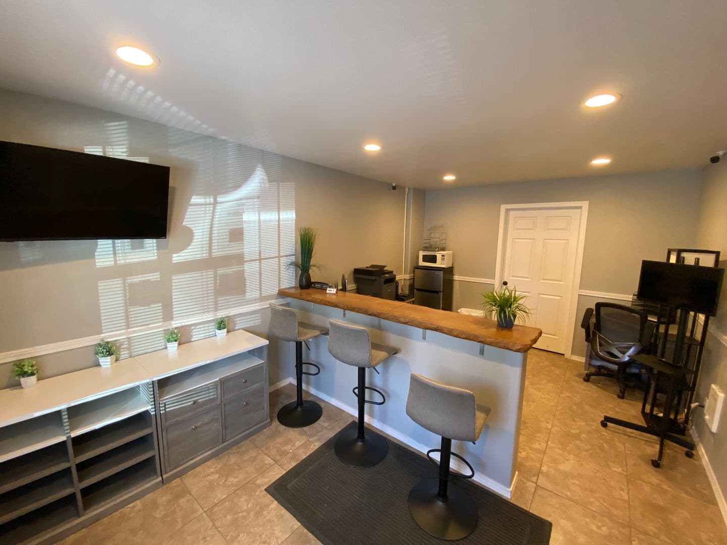 Cascade Village Apartments - Baker Building 5 of 5