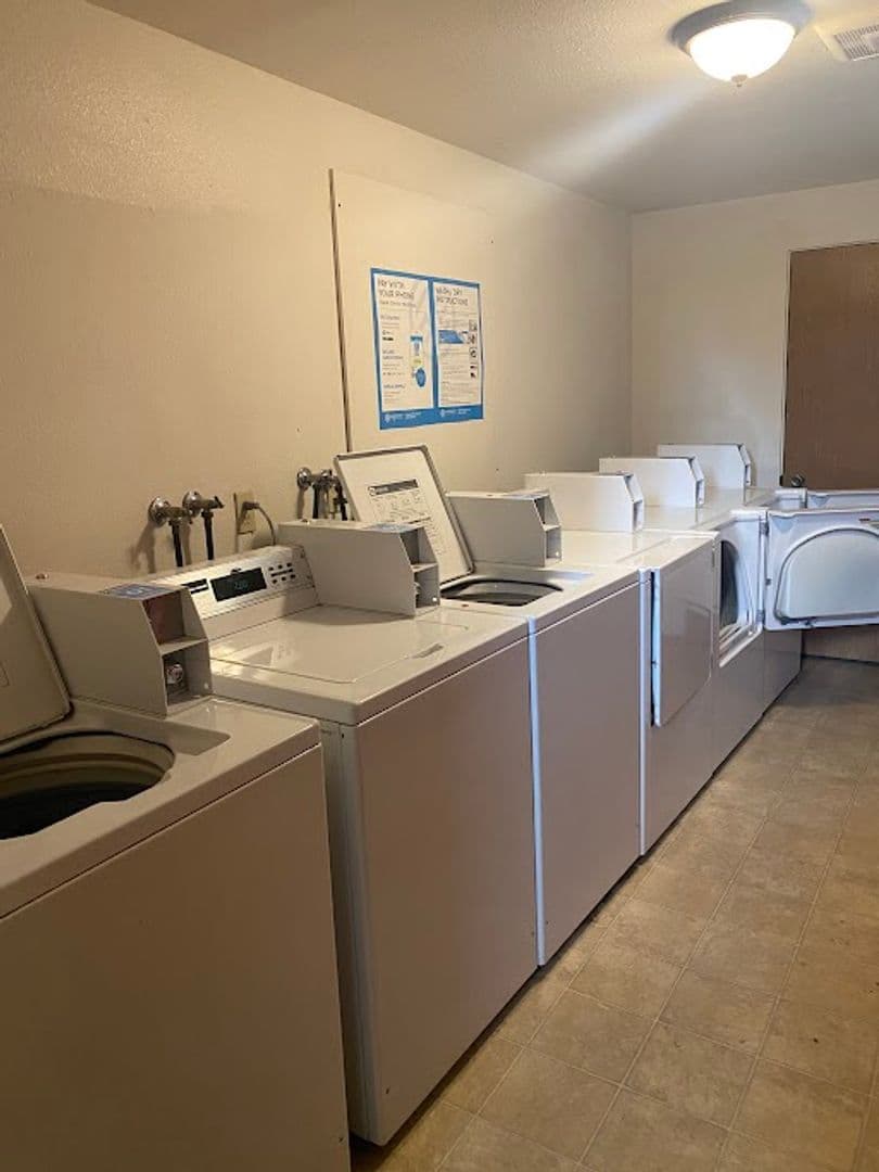 Ready for a Fresh Start? Welcome to Canyon Park! 7 of 9