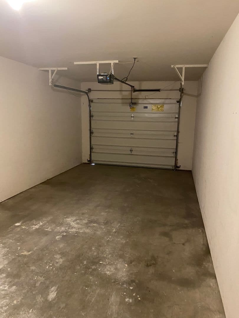 3 BED SELAH DUPLEX| MOVE IN READY + HALF OFF YOUR FIRST MONTHS RENT! 12 of 13