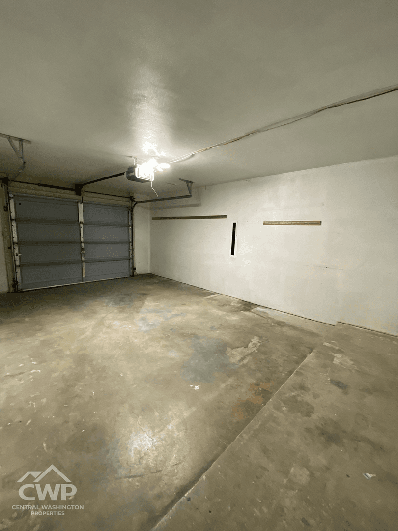 2 BEDROOM WEST VALLEY DUPLEX | GARAGE + RENT DROP + 1/2 OFF YOUR FIRST MONTH! 13 of 17