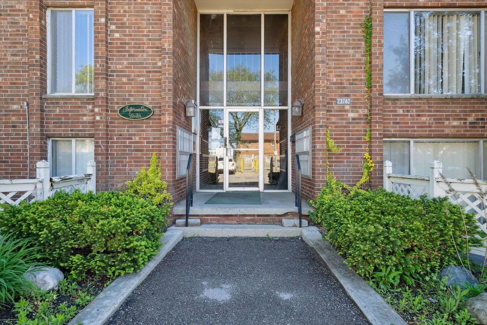 Parkside Apartments 3 of 16