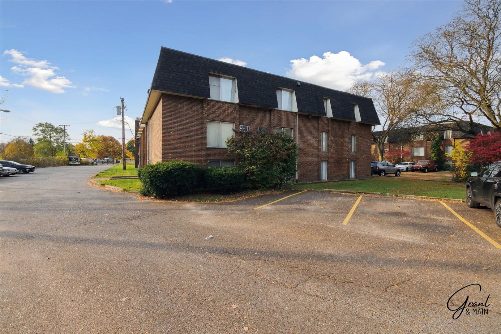 Parkside Apartments 2 of 24
