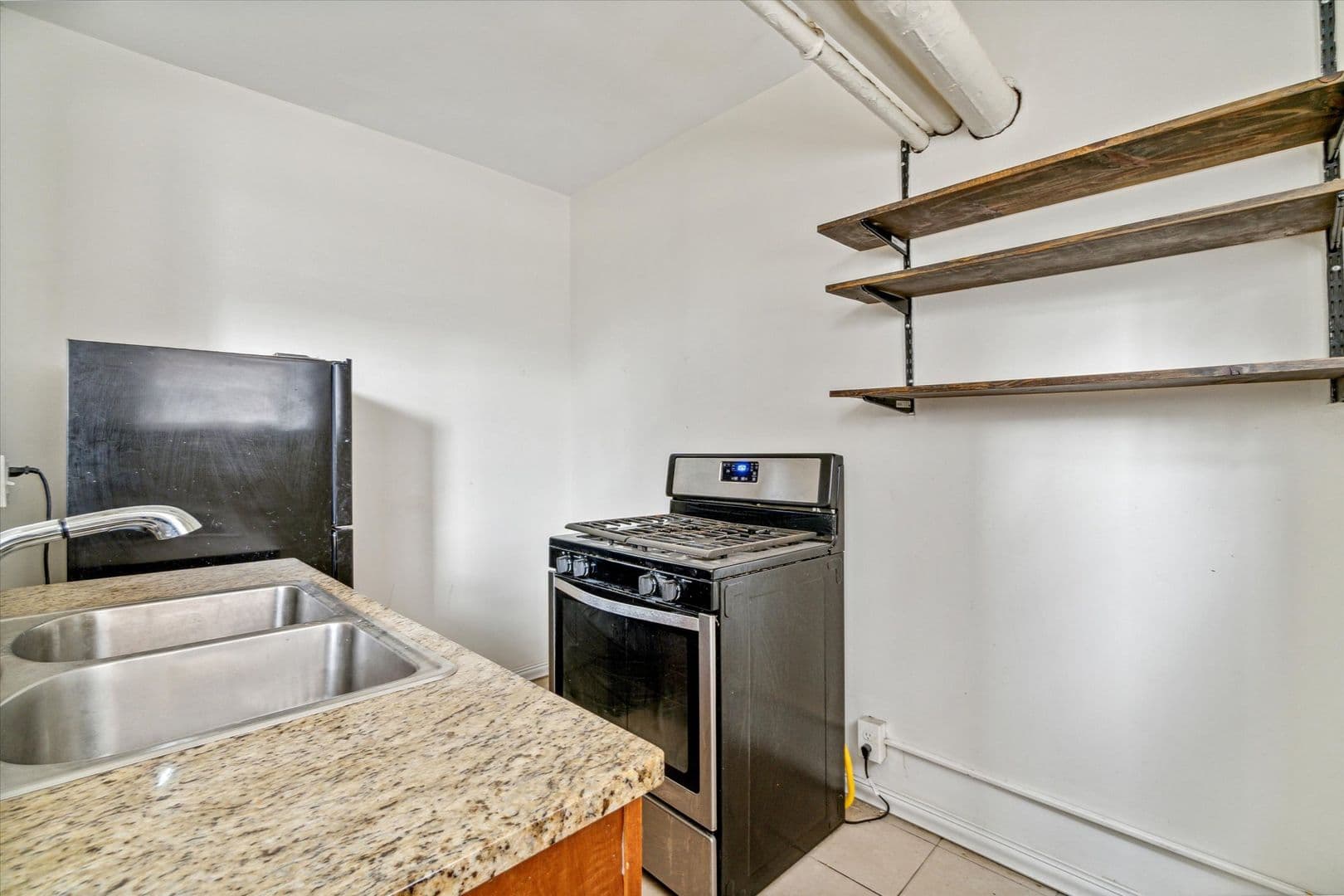 709 Hazelwood - FDR 19 of 27