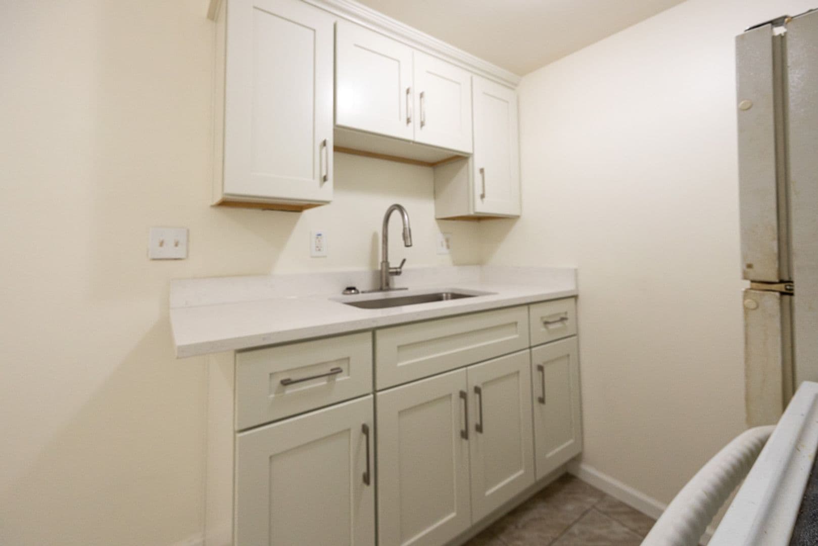 22330 W Warren - 22330 W Warren Ave LLC 10 of 18