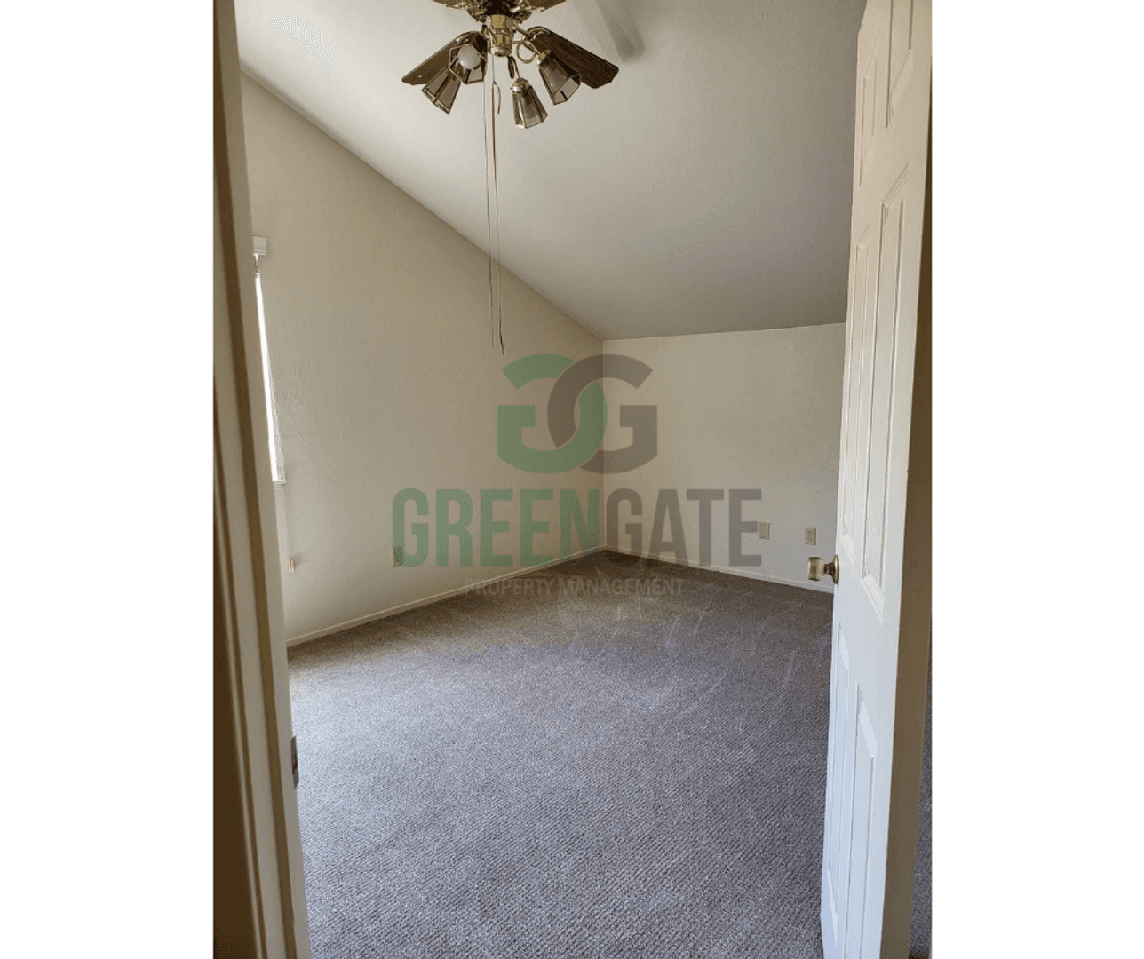 2428 Woodvale Dr. 36 of 52