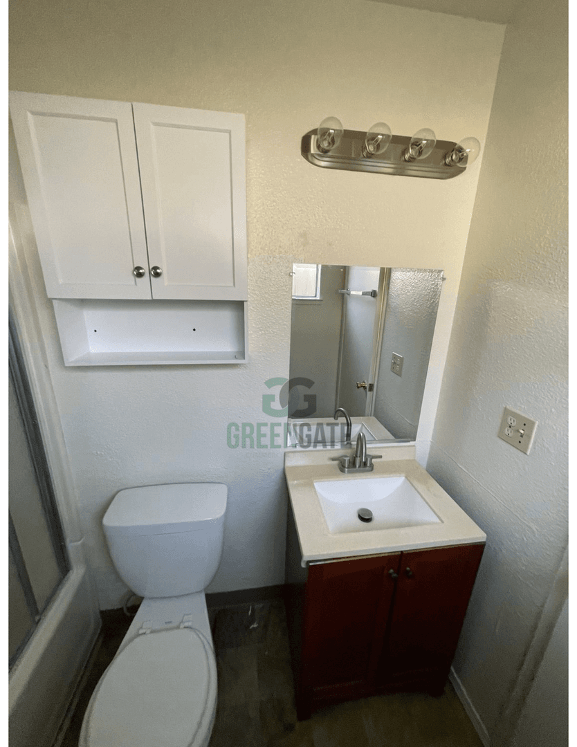332 W G St 22 of 25