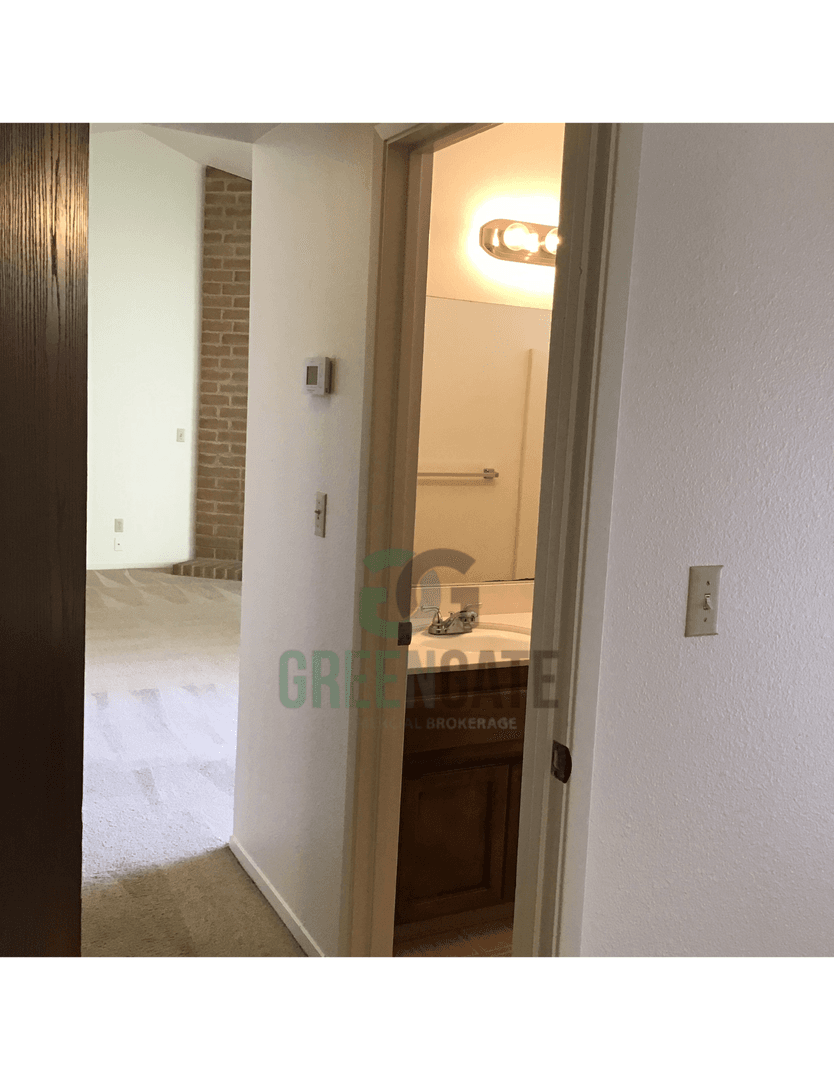 941 Claremont Ct 7 of 27