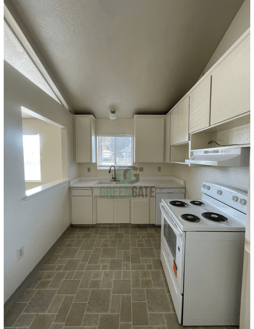332 W G St 7 of 25