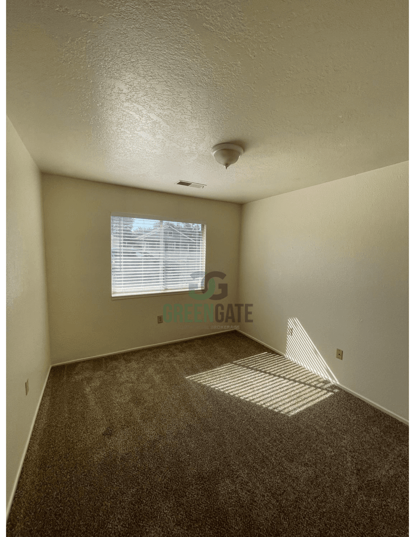 332 W G St 20 of 25