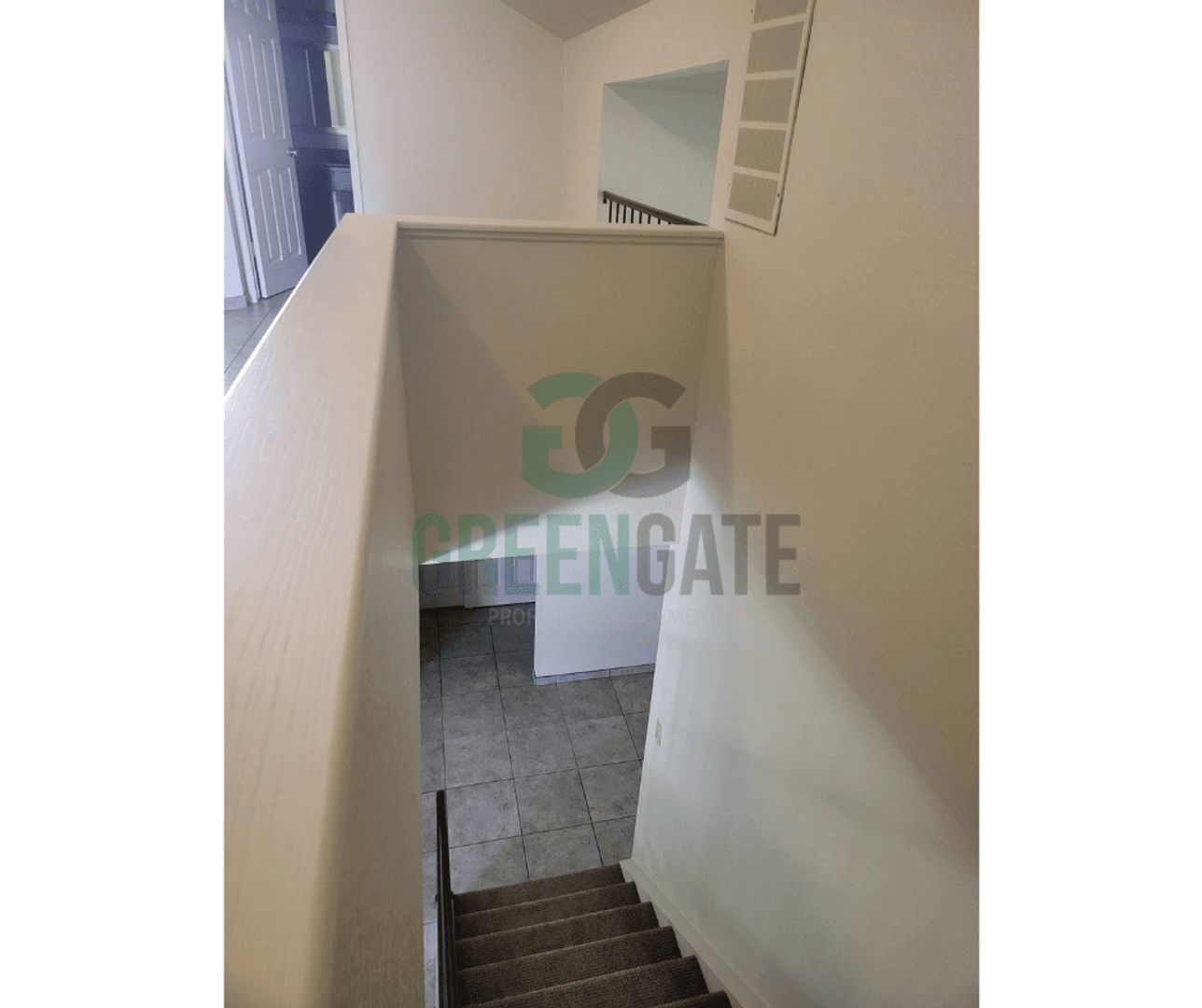 2428 Woodvale Dr. 34 of 52