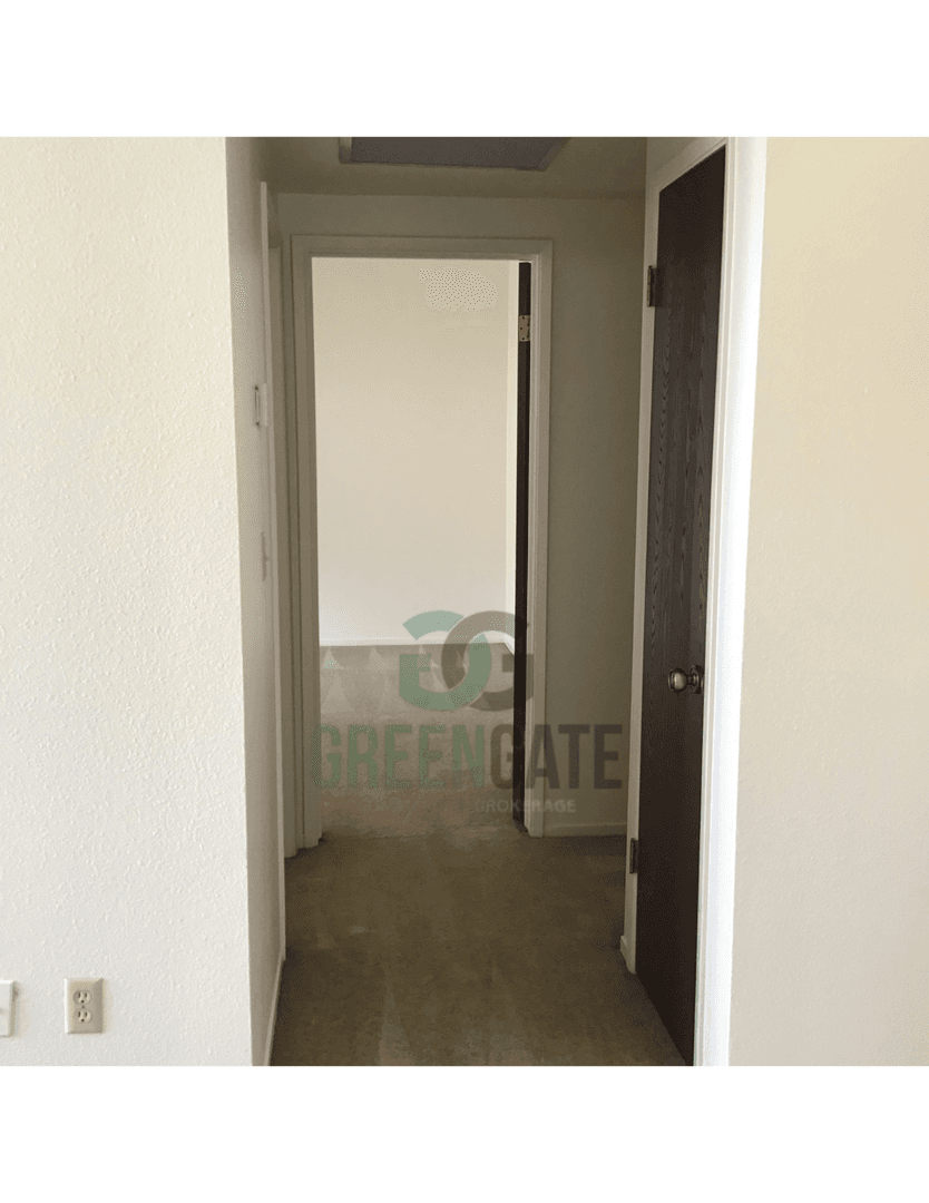 941 Claremont Ct 23 of 27