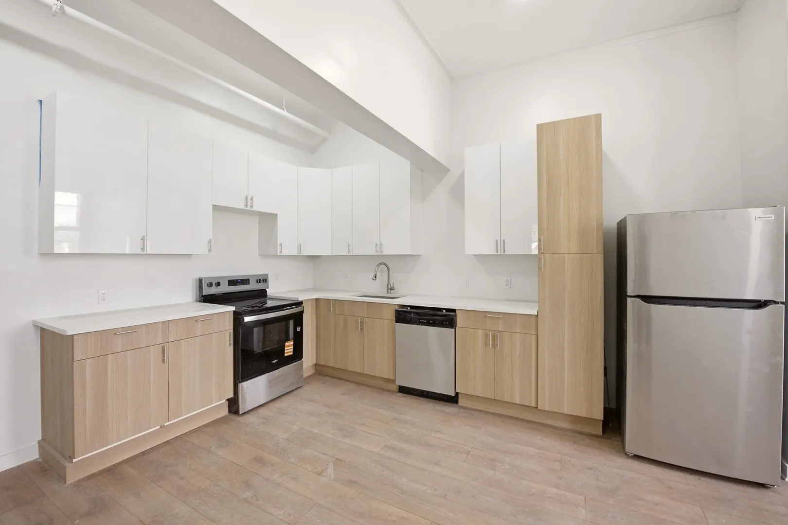 6012 Ridge Ave. 7 of 18