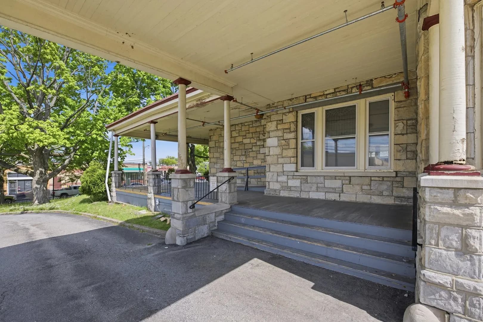 6012 Ridge Ave. 18 of 18
