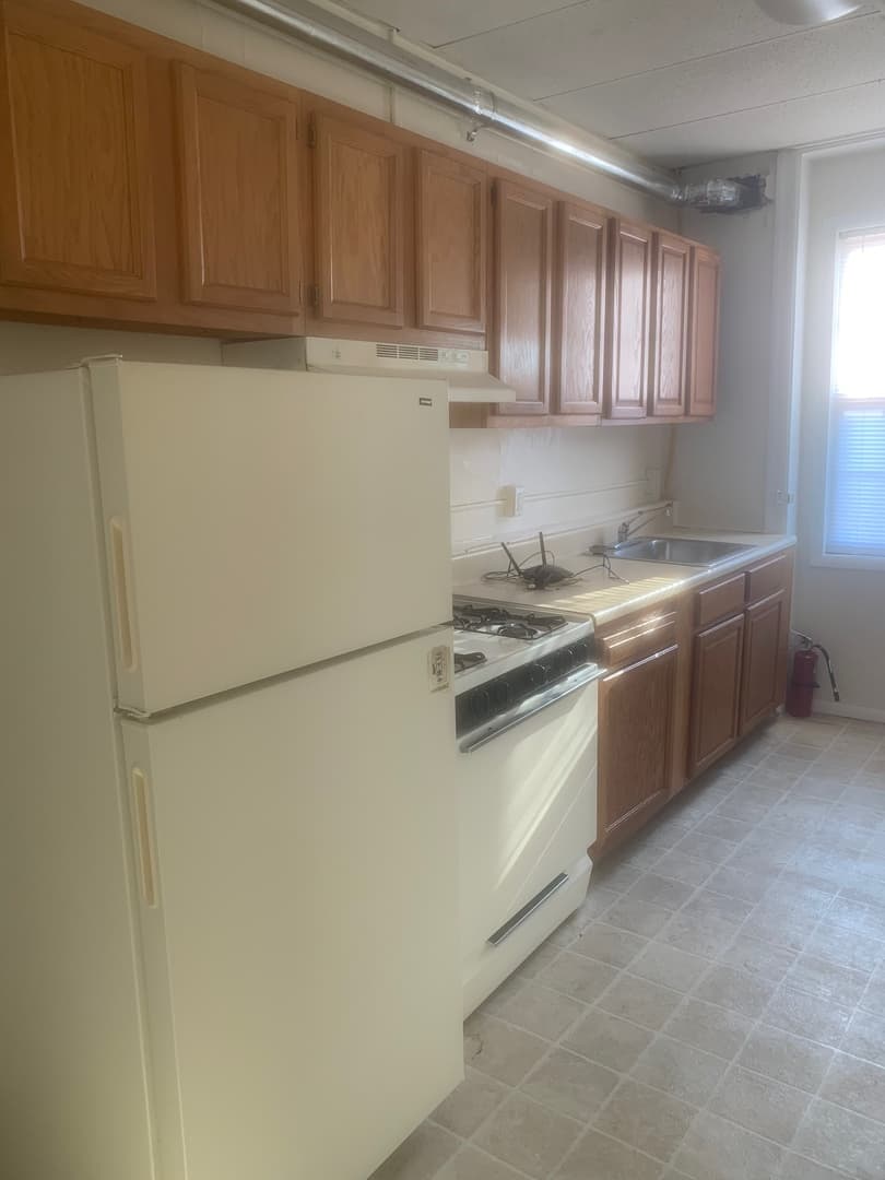 516 Student Housing - 42nd and Chester 2 of 7