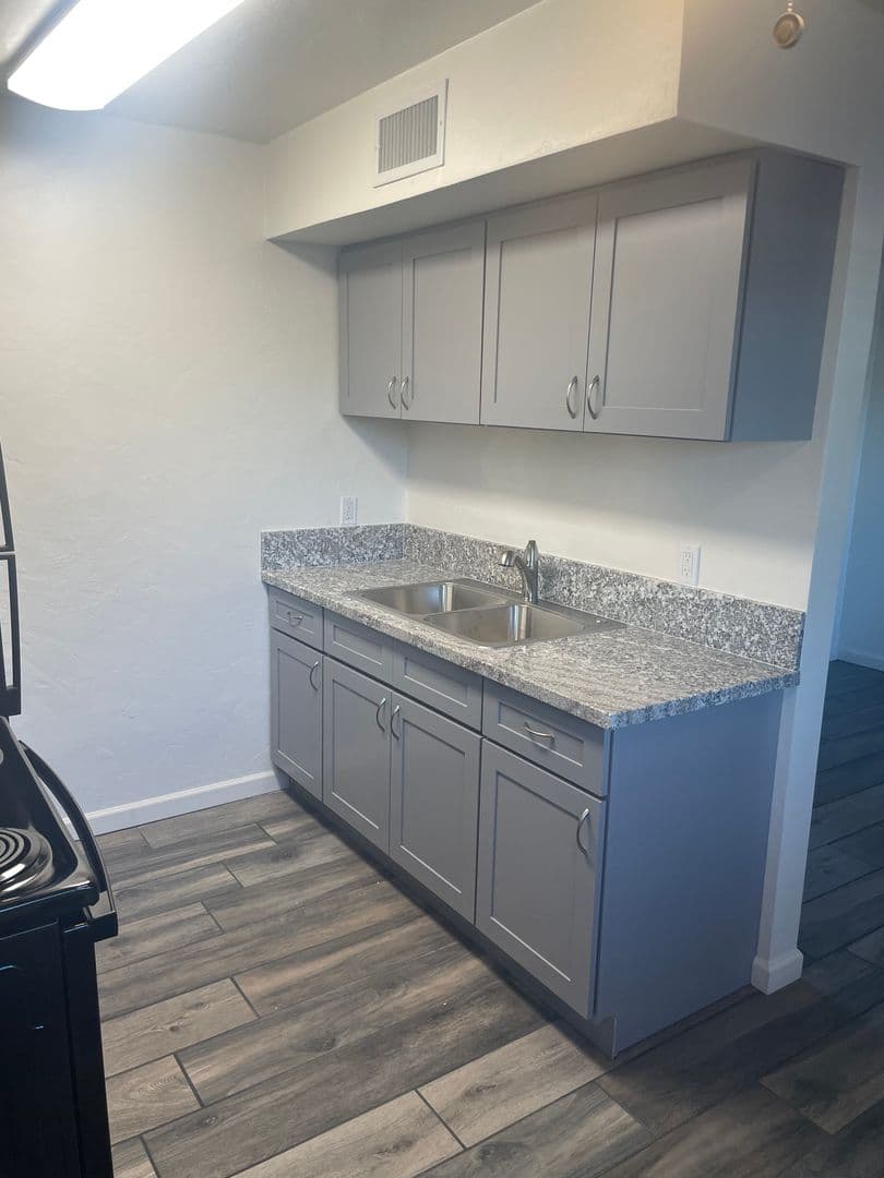 Fairview Village Apartments 7 of 28