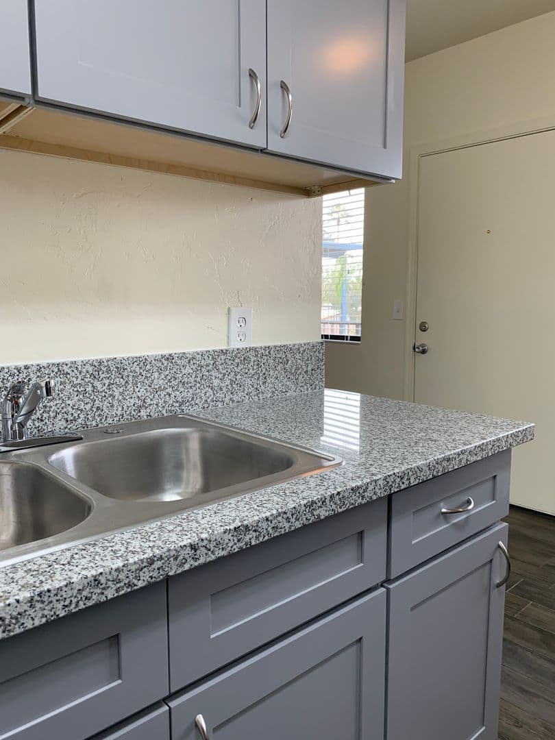 Fairview Village Apartments 5 of 9