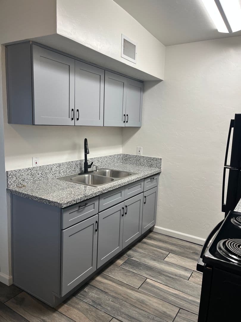 Fairview Village Apartments 3 of 10