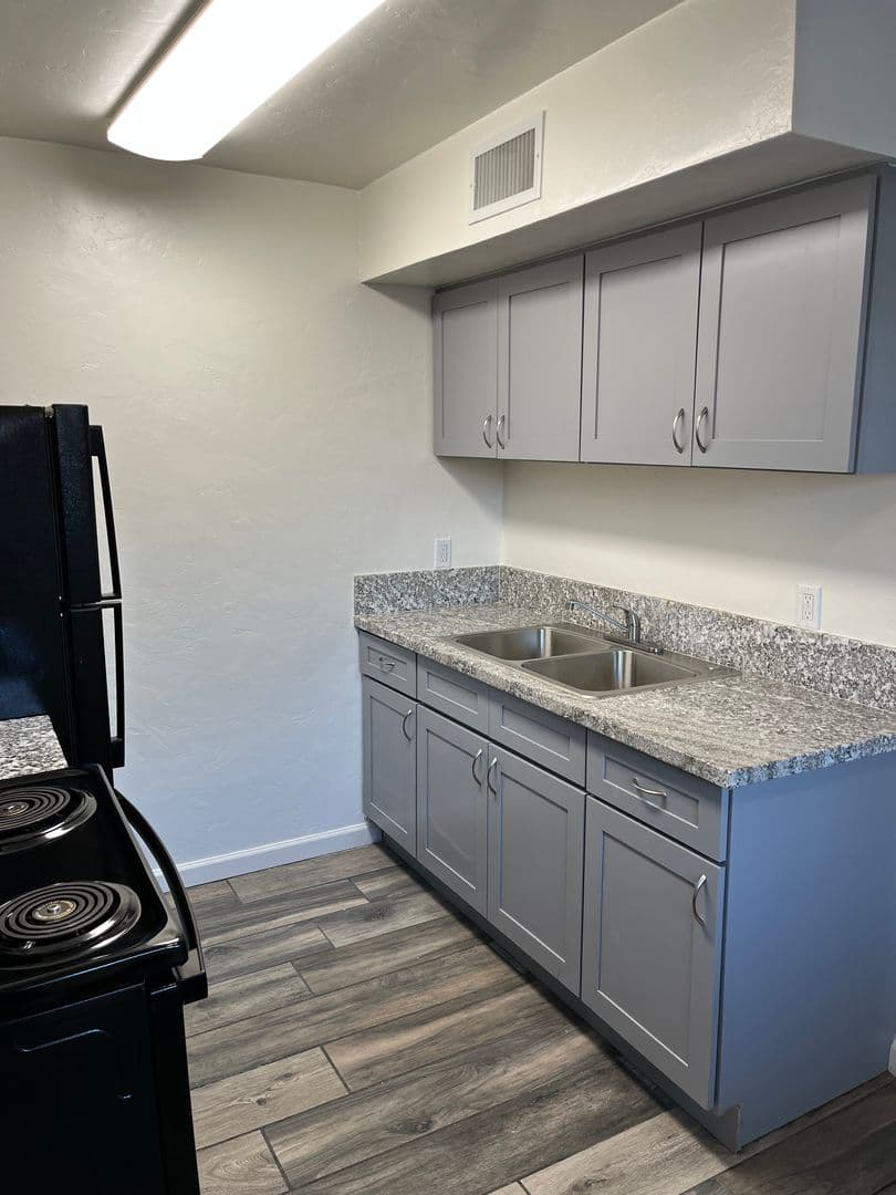 Fairview Village Apartments 26 of 28